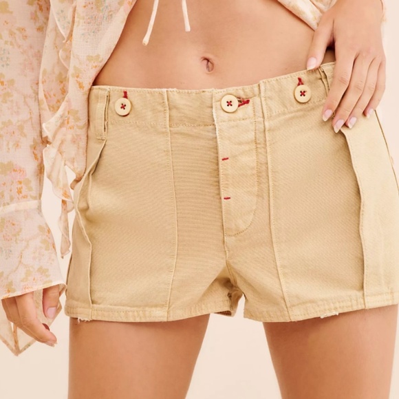NWOT FREE PEOPLE All Yours Micro Shorts - SZ 2 - COLOR : NEUTRAL - Picture 4 of 8